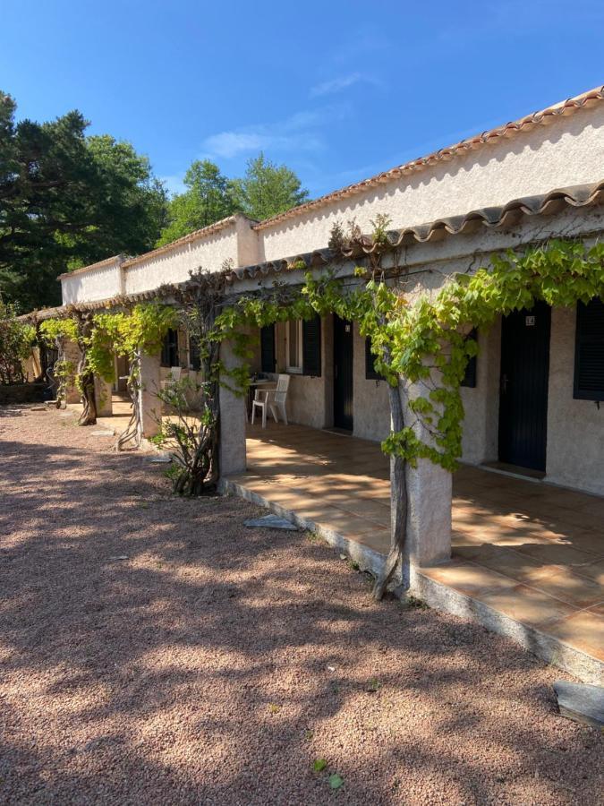 Les Lodges De La Plage U Dragulinu Sari-Solenzara Exterior photo